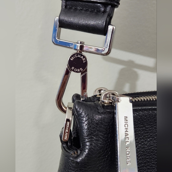 Michael Kors crossbody bag - Picture 3 of 13